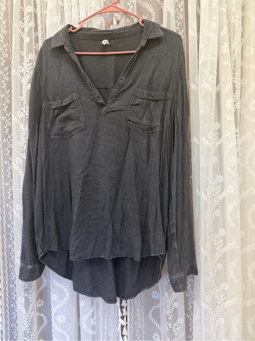 Mudd Washed Black Long-Sleeve V-Neck Shirt